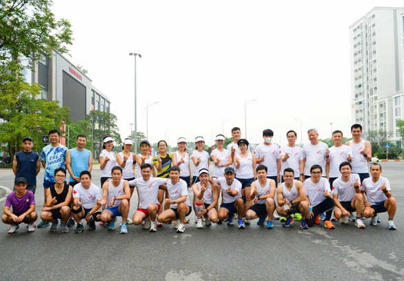 Cộng đồng thể thao và chạy bộ gửi lời yêu thương đến nữ hoàng tốc độ Lê Tú Chinh - Ảnh 2.