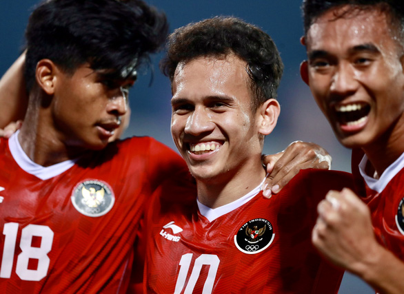 Bộ đôi thi đấu ở châu Âu lập công giúp U23 Indonesia có thắng lợi đầu tiên - Ảnh 2.
