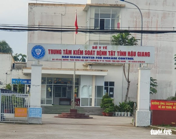 Vụ trả lại 450 triệu của Công ty Việt Á: Cách chức Bí thư đảng ủy đối với giám đốc CDC Hậu Giang - Ảnh 1.