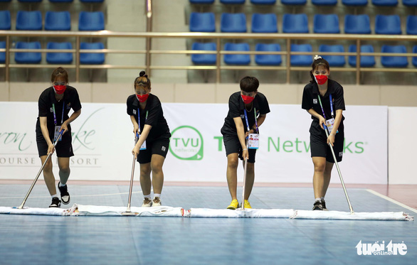 Môn futsal tươi tắn hơn với các cầu thủ nữ Phong Phú Hà Nam - Ảnh 5.