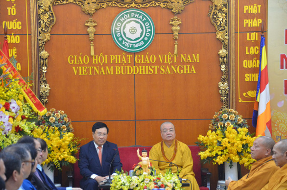 Phó thủ tướng thường trực Phạm Bình Minh chúc mừng Đại lễ Phật đản - Ảnh 1.