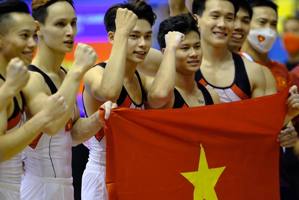 Cập nhật SEA Games 31: Thể dục dụng cụ mang về cho Việt Nam huy chương vàng thứ 19 - Ảnh 5. Cập nhật SEA Games 31: Thể dục dụng cụ mang về cho Việt Nam huy chương vàng thứ 19 - Ảnh 5.