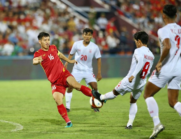 Đánh bại Myanmar, U23 Việt Nam đặt một chân vào bán kết SEA Games 31 - Ảnh 1. Đánh bại Myanmar, U23 Việt Nam đặt một chân vào bán kết SEA Games 31 - Ảnh 1.