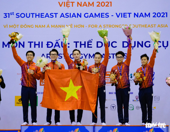 Mãn nhãn với màn thể hiện của các hot boy đội tuyển thể dục dụng cụ Việt Nam - Ảnh 9.