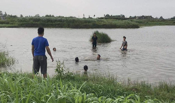 3 học sinh Hà Nội tử vong khi tắm ở đập nước - Ảnh 1.