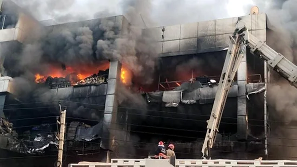 Cháy lớn tại thủ đô Ấn Độ, ít nhất 27 người chết - Ảnh 1.