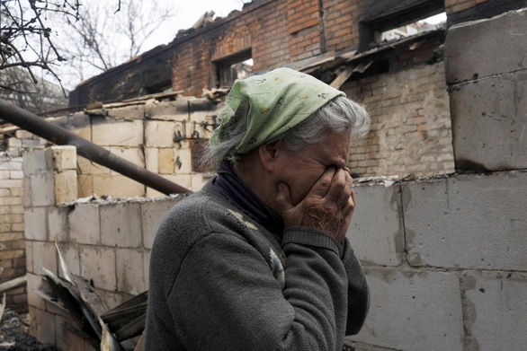 QUICK READ 15-5: Russia withdraws from Kharkov, attacks more on Donetsk - Photo 1.