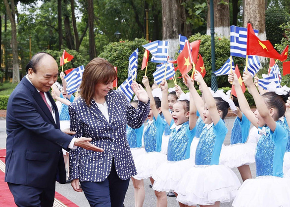 Tổng thống Hy Lạp thăm chính thức Việt Nam - Ảnh 2.