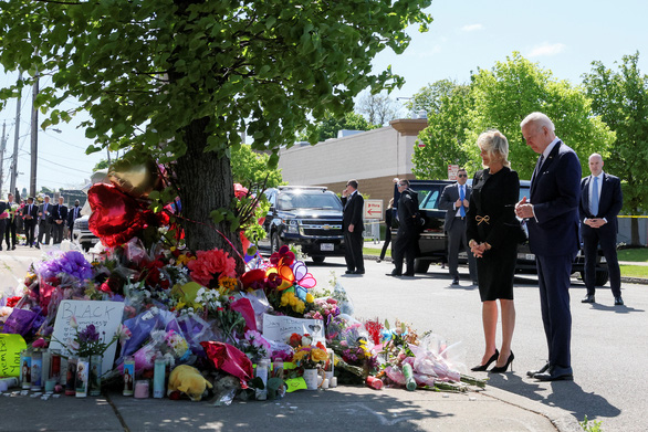 WORLD NEWS May 18: The white supremacist theory in the US is really a poison - Photo 1. WORLD NEWS May 18: The white supremacist theory in the US is really a poison - Photo 1.
