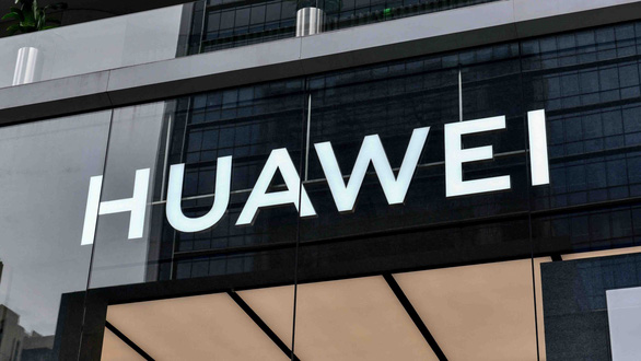 Huawei bị cạch mặt ở Canada, Bắc Kinh như hứng gáo nước lạnh - Ảnh 1.