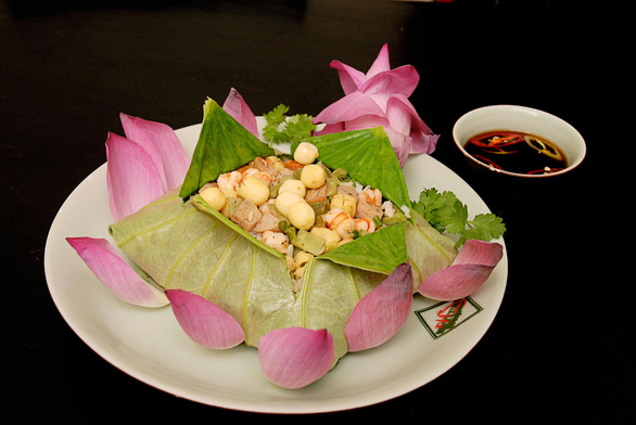 200 món ăn từ sen được xác lập kỷ lục Việt Nam và thế giới - Ảnh 2.