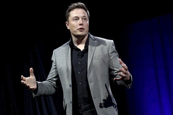 Tỉ phú Elon Musk phủ nhận quấy rối tình dục tiếp viên trên máy bay riêng - Ảnh 1.