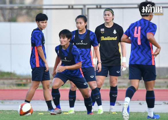 HLV tuyển nữ Thái Lan chắc chắn 100% sẽ đánh bại tuyển nữ Việt Nam - Ảnh 1.