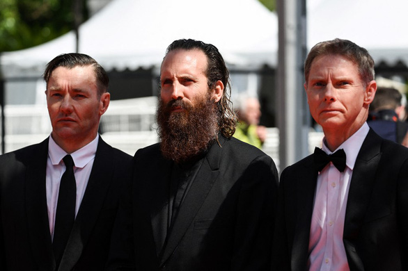 Những quý ông lịch lãm trên thảm đỏ Cannes - Ảnh 10.
