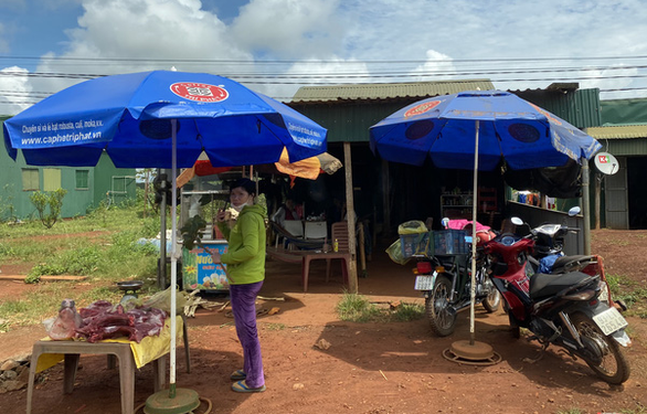 Để cụm công nghiệp thành khu dân cư, 12 năm trời chính quyền vẫn... lúng túng - Ảnh 4. Để cụm công nghiệp thành khu dân cư, 12 năm trời chính quyền vẫn... lúng túng - Ảnh 4.