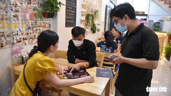 Sắp có lương tối thiểu theo giờ, theo tháng, dự kiến bao nhiêu? - Ảnh 1. Sắp có lương tối thiểu theo giờ, theo tháng, dự kiến bao nhiêu? - Ảnh 1.