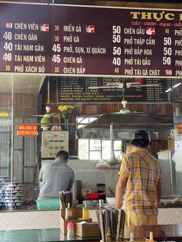Fastfood ở Việt Nam không phải burger hay pizza mà có tên là QUÁN - Ảnh 4.
