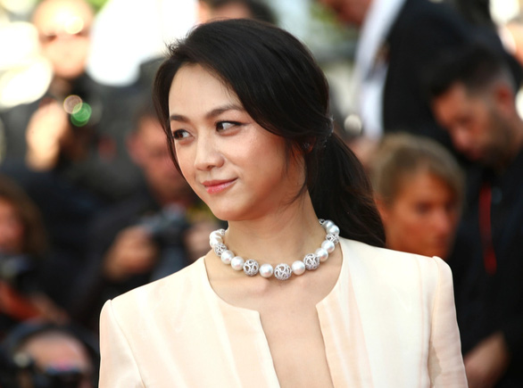 Thang Duy tái xuất quyến rũ trên thảm đỏ Cannes - Ảnh 7.