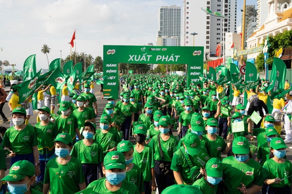 Hàng ngàn học sinh Khánh Hòa được tiếp ý chí tại Ngày hội đi bộ MILO 2022 - Ảnh 3.