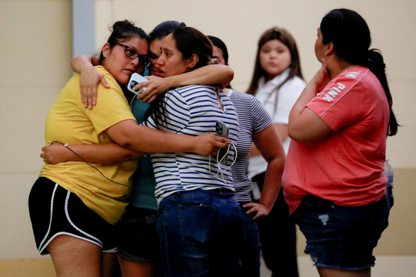 Thảm kịch xả súng ở Texas: Cơn ác mộng của Trường tiểu học Robb - Ảnh 3.