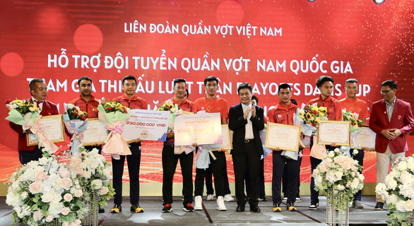 Lý Hoàng Nam được thưởng gần 2 tỉ đồng cho chiếc huy chương vàng SEA Games 31 - Ảnh 3.