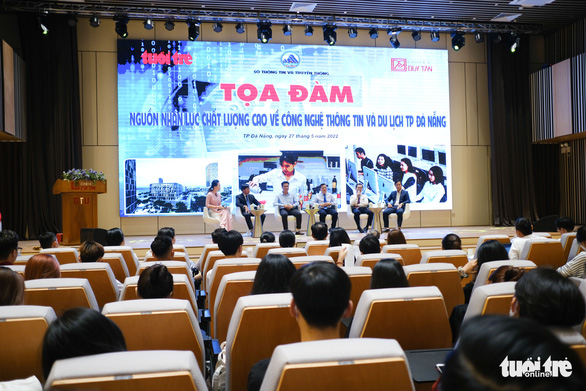 Sinh viên ĐH Duy Tân ghi dấu tại Festival Kiến trúc 2022 Logo-dh-duy-tan-3-16536309570171657822767