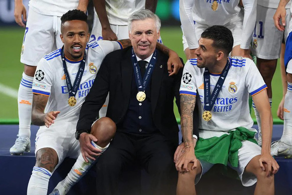 Cú poker lịch sử của HLV Carlo Ancelotti - Ảnh 1.