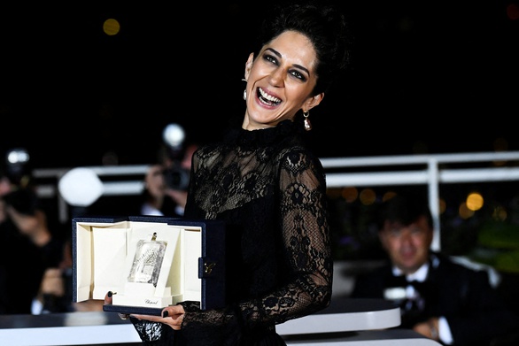 Cannes 2022: Triangle of Sadness giành giải Cành cọ vàng; điện ảnh Hàn Quốc thắng lớn - Ảnh 7.