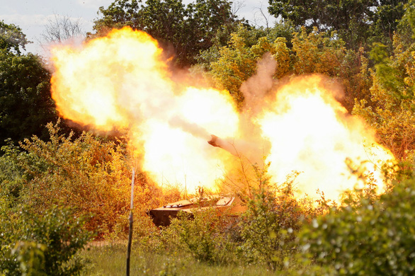 Russia could not advance quickly in Sievierodonetsk, was pushed back to a defensive position in Kherson - Photo 1.