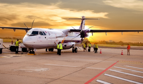 Vietnam Airlines đã thoái 35% vốn góp tại Hãng hàng không Cambodia Angkor Air - Ảnh 1.