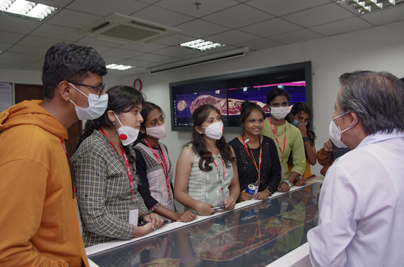 Đào tạo y khoa tại Việt Nam thu hút sinh viên quốc tế - Ảnh 1.