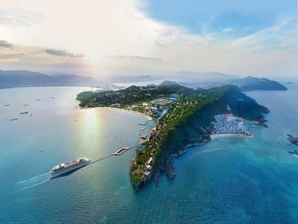 Quy Nhơn thêm điểm nhấn với tổ hợp cầu Y.O.U - Ảnh 2. Quy Nhơn thêm điểm nhấn với tổ hợp cầu Y.O.U - Ảnh 2.