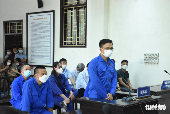 Nhóm cán bộ công an, viện kiểm sát huyện nhận án tù liên quan con nuôi Đường Nhuệ - Ảnh 2.