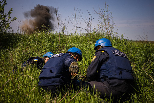 ĐỌC NHANH 6-5: Đức cấp cho Ukraine pháo tự hành tầm bắn 40 km - Ảnh 4.