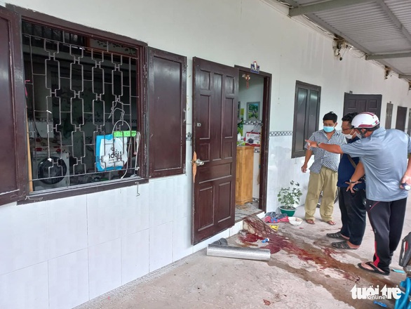 Nổ lớn trong căn trọ, người đàn ông văng ra ngoài trọng thương - Ảnh 1. Nổ lớn trong căn trọ, người đàn ông văng ra ngoài trọng thương - Ảnh 1.