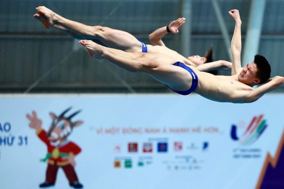 Nhảy cầu mang về cho Malaysia 2 huy chương vàng đầu tiên ở SEA Games 31 - Ảnh 5. Nhảy cầu mang về cho Malaysia 2 huy chương vàng đầu tiên ở SEA Games 31 - Ảnh 5.
