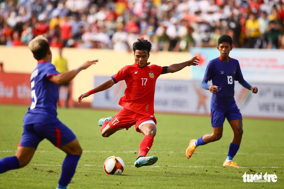 U23 Campuchia thắng tưng bừng ngày ra quân ở SEA Games 31 - Ảnh 2.