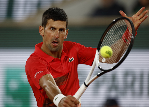 Nadal đánh bại Djokovic ở tứ kết Roland Garros 2022 - Ảnh 2.