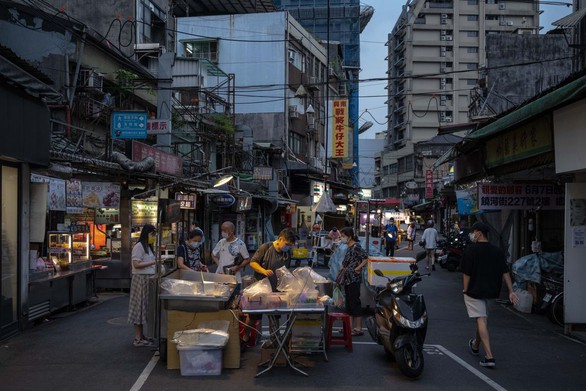 US kicks off trade talks with Taiwan - Photo 1.