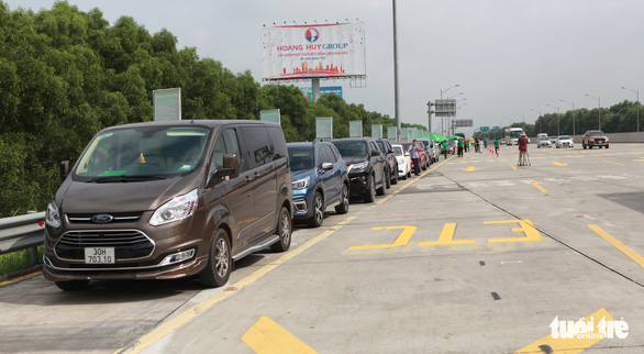 Cao tốc Hà Nội - Hải Phòng bắt đầu thu phí không dừng 100% - Ảnh 2.