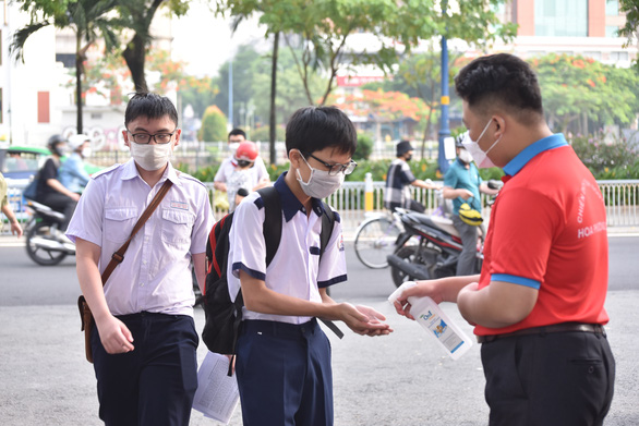  Cả nước giảm còn 710 ca mới, 1 ca tử vong tại Tây Ninh - Ảnh 1.