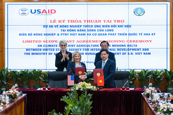 Mỹ công bố nhiều dự án hàng chục triệu USD để hỗ trợ Việt Nam - Ảnh 1.