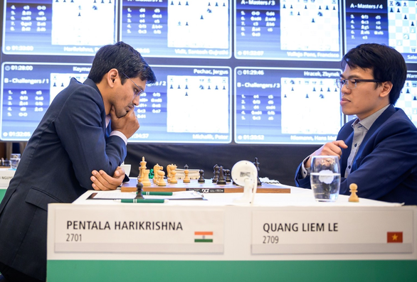 Hòa cựu vô địch châu Á, Lê Quang Liêm dẫn đầu Prague Chess Festival - Ảnh 1.
