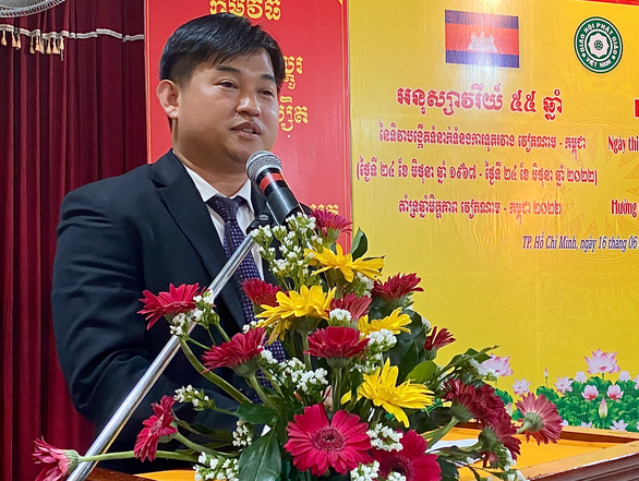 Trao tặng học bổng trị giá 500 triệu đồng cho du học sinh Campuchia tại TP.HCM - Ảnh 2.