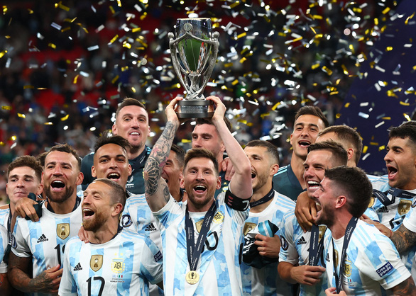 Messi tỏa sáng giúp Argentina đè bẹp Ý đoạt Siêu cúp liên lục địa - Ảnh 1.