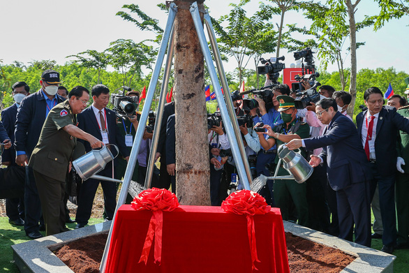 Thủ tướng Phạm Minh Chính: Nhân loại không bao giờ quên tập đoàn Pol Pot sát hại hơn 3 triệu người - Ảnh 4.