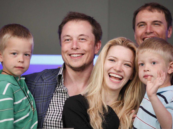 Con trai Elon Musk đổi tên và giới tính để cắt đứt quan hệ với cha - Ảnh 1.