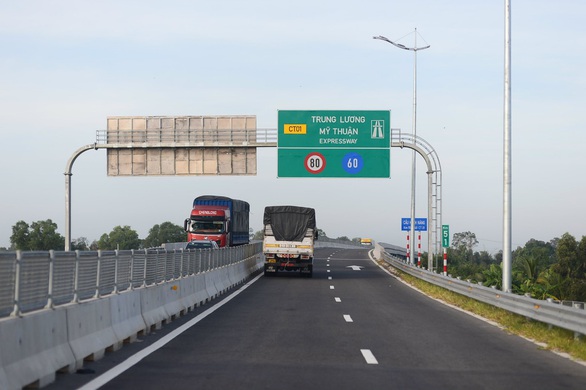 Hạ tầng nâng cấp, miền Tây hưởng lợi - Ảnh 1. Hạ tầng nâng cấp, miền Tây hưởng lợi - Ảnh 1.