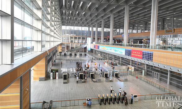 Trung Quốc khánh thành trung tâm vận tải đường sắt lớn nhất châu Á - Ảnh 4.