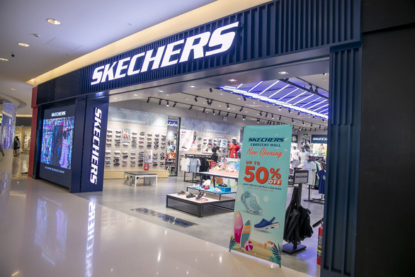 Skechers khai trương cửa hàng mới tại Crescent Mall, siêu sale hấp dẫn đến 50% - Ảnh 1.